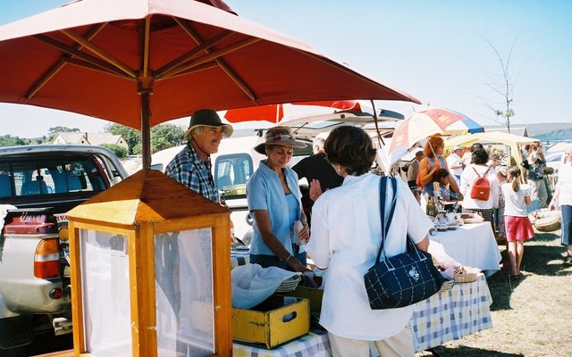 Good old fashioned shopping at the craft markets in Stanford
